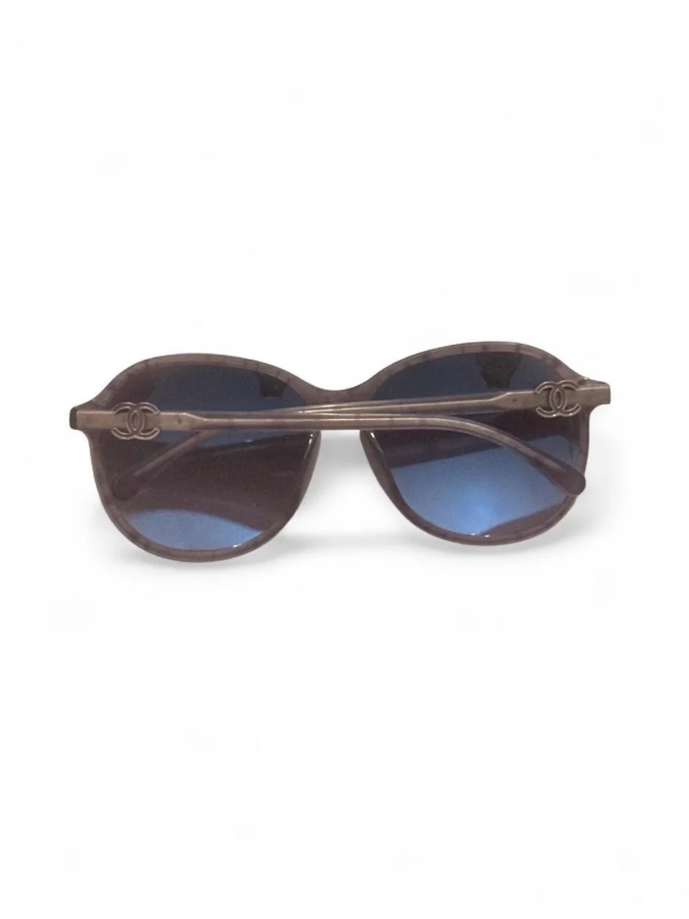 CHANEL Black Quilted Case with Dark Brown Gradient Round Sunglasses